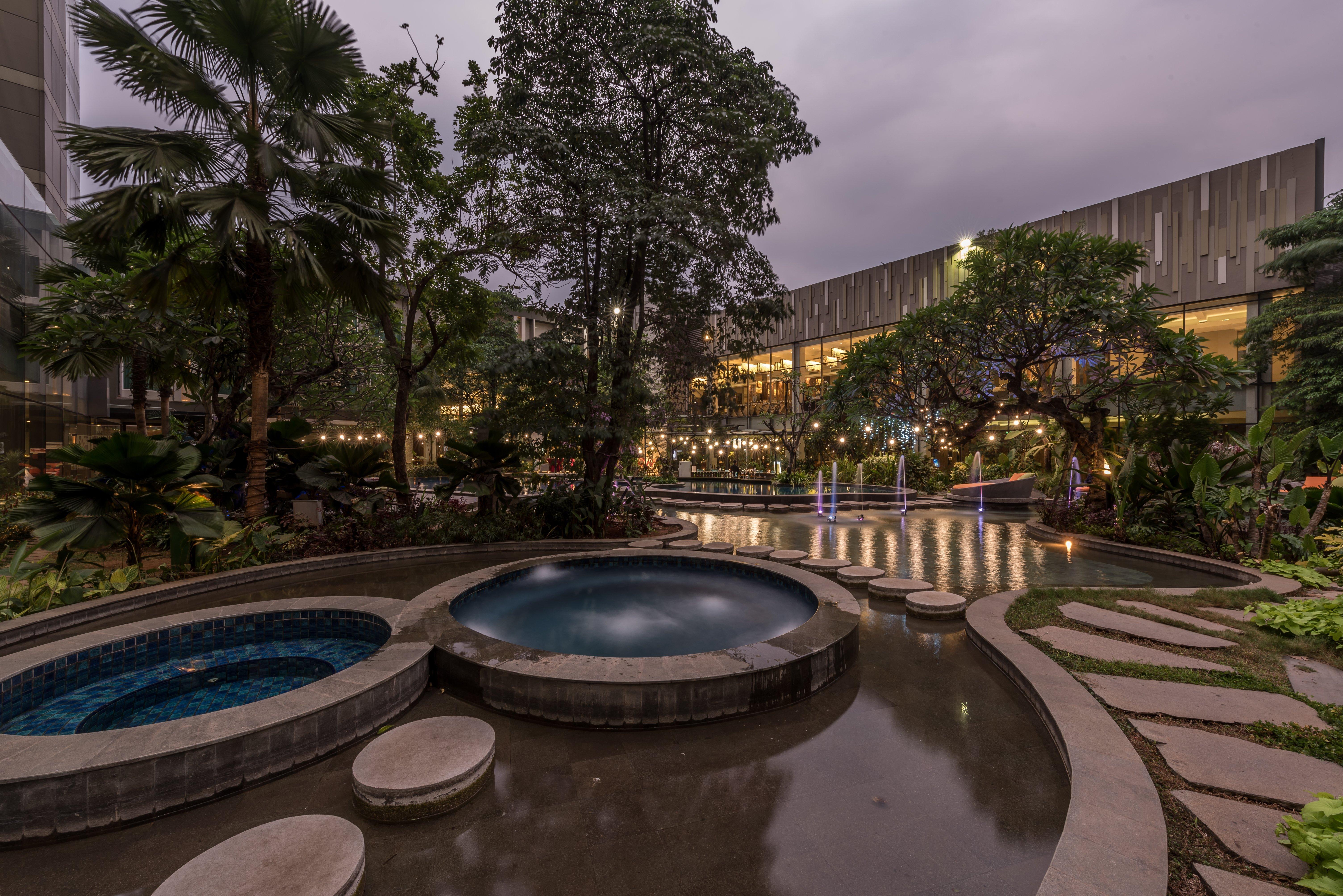 Holiday Inn Cikarang Jababeka By Ihg Eksteriør bilde