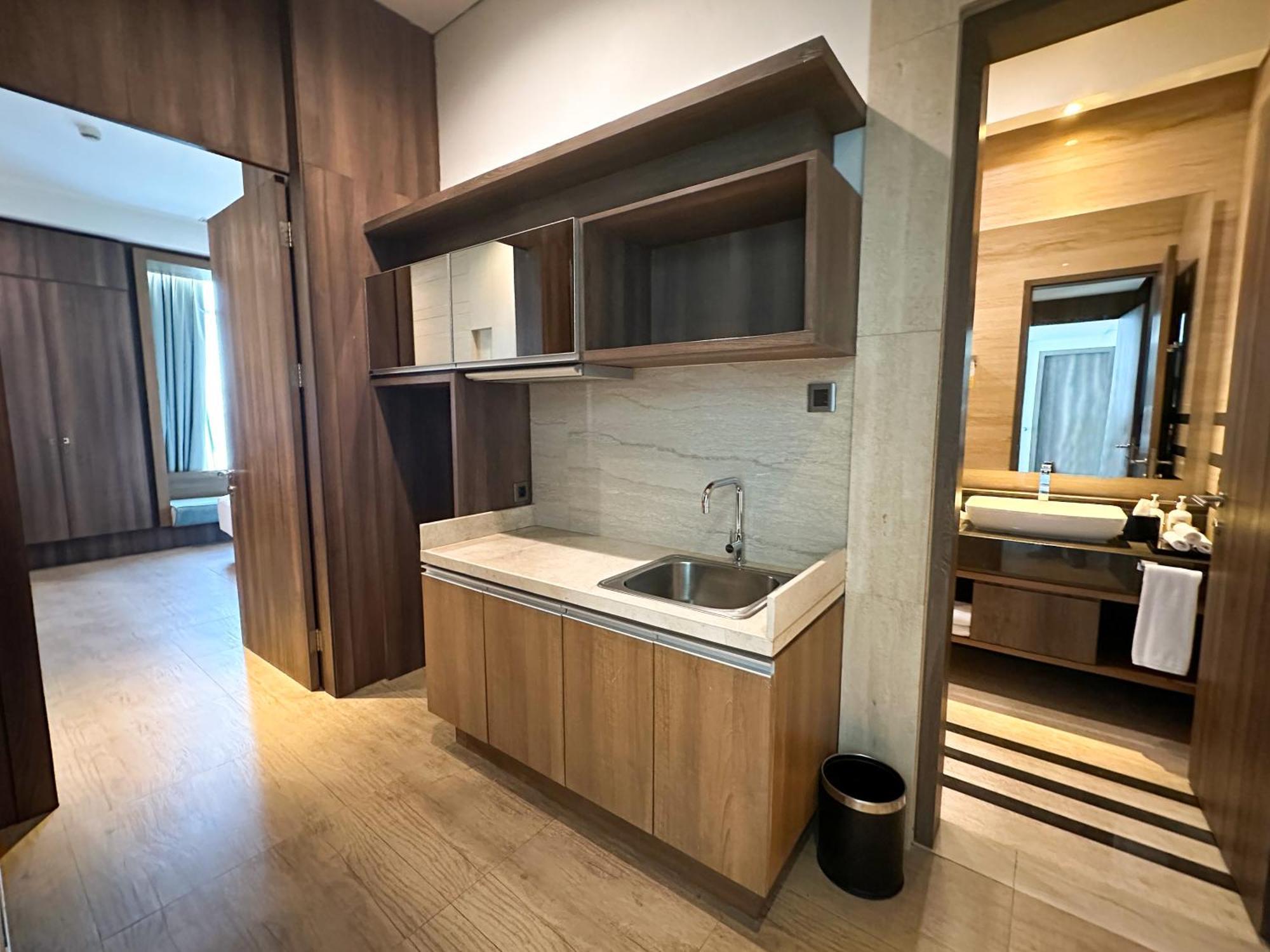 Holiday Inn Cikarang Jababeka By Ihg Eksteriør bilde